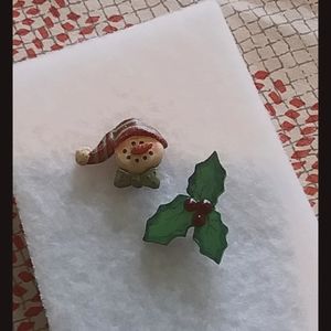 2 Holiday Pins